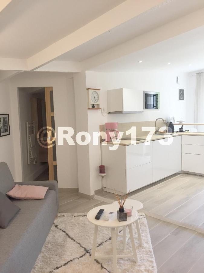 Studio Proche Mer Et Ville Toulon 2 Pers Kültér fotó