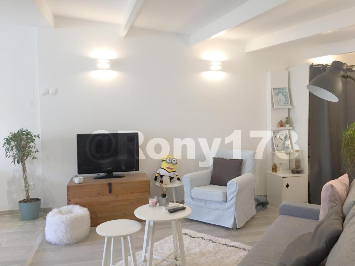 Studio Proche Mer Et Ville Toulon 2 Pers Kültér fotó