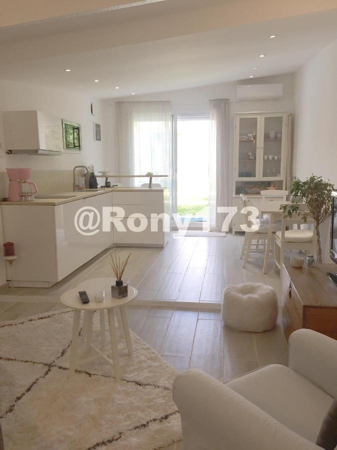 Studio Proche Mer Et Ville Toulon 2 Pers Kültér fotó